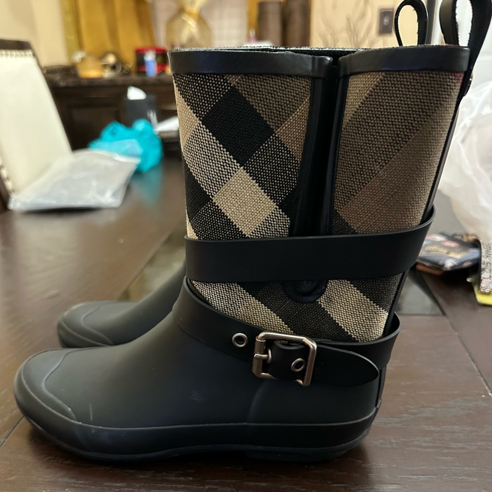 Plaid Black and Tan Rain Boots